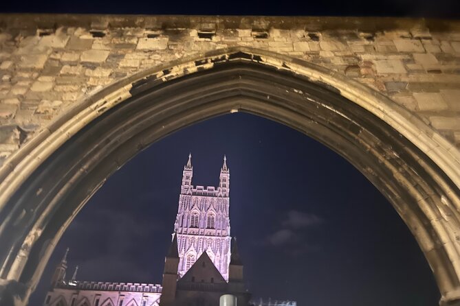Guided Walking Tour : Ghosts & Giggles of Gloucester - Directions
