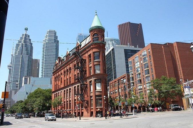 Guided Walking Tour in Toronto - The Sum Up