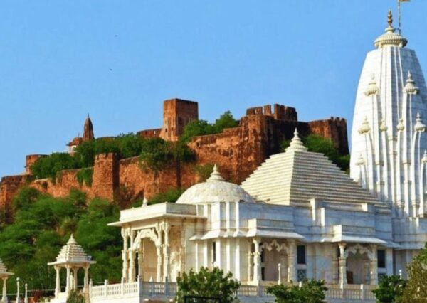 Guided Walking Tour of Divinity Jaipur With a Local - The Sum Up