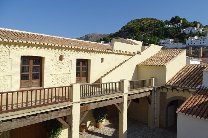 Guided Walking Tour of the Old Town of Frigiliana - Architectural Highlights