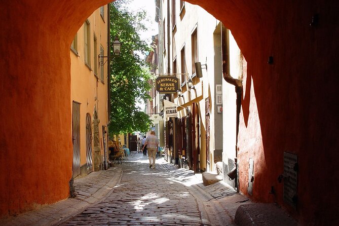 Guided Walking Tour Old Town Stockholm (English/German/Spanish) - Tour Inclusions