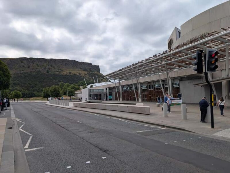 Guided Walking Tour - The Working Class Story of Cannongate - Why This Tour Is Worth Considering