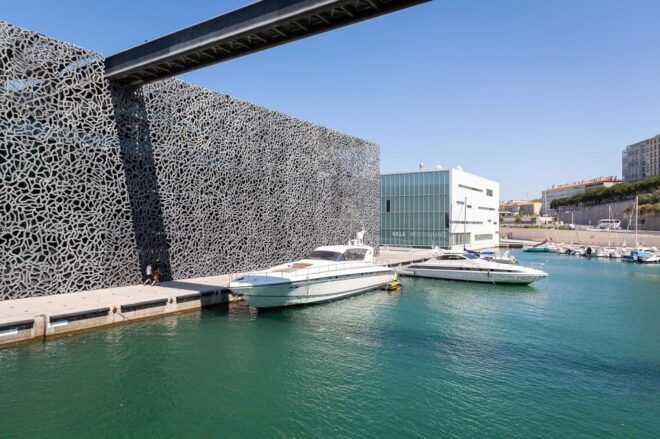Guided Walking Tour Through Marseille Old Town - Tips for Tour Participants