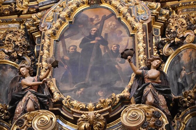 Guided Walking Tour to Setas, La Macarena and Dueñas Palace in Seville - Unveiling the Splendor of Dueñas Palace