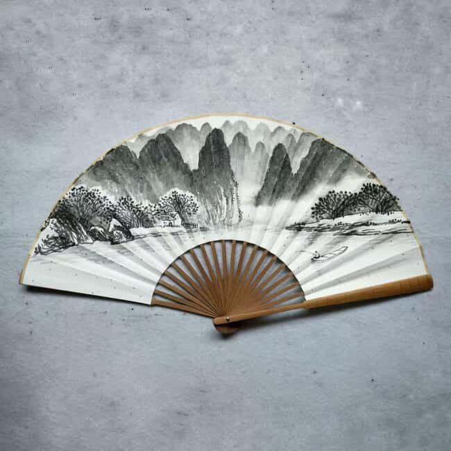 Guilin: Chinese Calligraphy and Chinese-Style Fan Painting - Fan Painting: Capturing Guilin’s Scenic Beauty