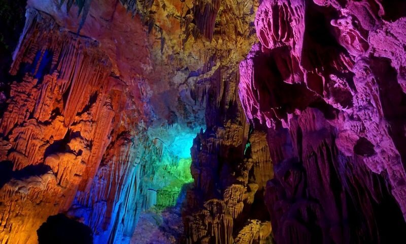 Guilin City Day Tour: Suburb Ancient Town and Reed Flute Cave - At a glance