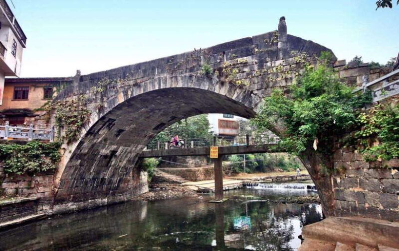 Guilin: Elephant Trunk Hill, Reed Flute Cave & Daxu Old Town - FAQ