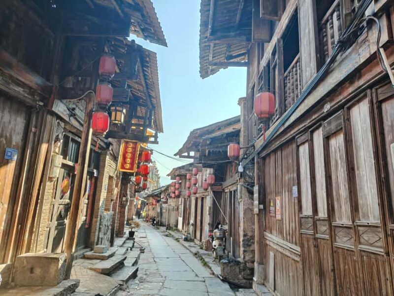 Guilin: Elephant Trunk Hill, Sun Moon Towers & Cave Tour - Good To Know