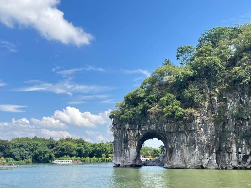 Guilin: Elephant Trunk Hill, Sun Moon Towers & Cave Tour - A Complete Guide to the Guilin Sightseeing Tour