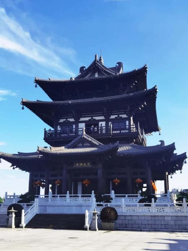 Guilin: Guided Walking Tour with Night Market Visit - Good To Know