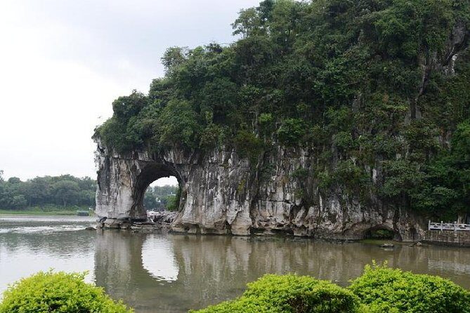 Guilin Half-Day Private Tour to Reed Flute Cave and Elephant Trunk Hill - Why This Tour Offers Great Value
