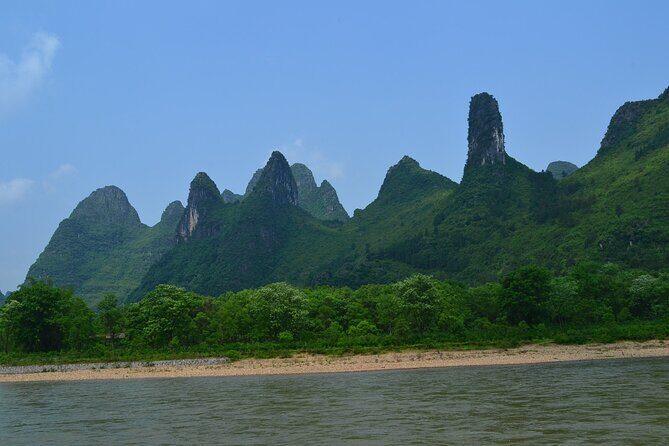 Guilin to Yangshuo Day Tour Li River Cruise and Reed Flute Cave - FAQ