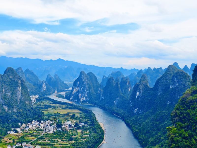 Guilin Yangshuo One-Day Tour (2-8 Person Group + Optional Butterfly Spring/Silver Cave/Xianggong Mountain/Shangri-La/Ten-Mile Gallery/Eternal Love Show/Impression Sanjie Liu Show, choose 1 out of 7) - The useful details at a glance