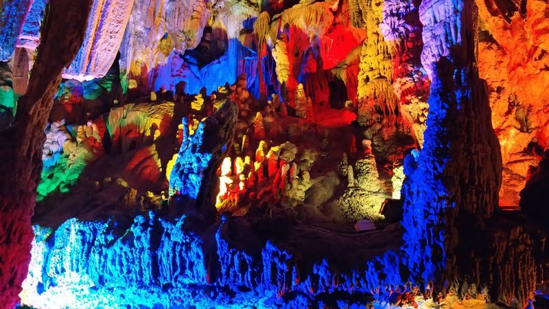 Guilin Yangshuo One-Day Tour (2-8 Person Group + Optional Butterfly Spring/Silver Cave/Xianggong Mountain/Shangri-La/Ten-Mile Gallery/Eternal Love Show/Impression Sanjie Liu Show, choose 1 out of 7) - The ¥20 scene near Xingping