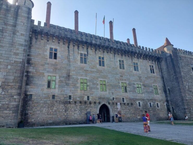 Guimarães City Tour - Tour Details