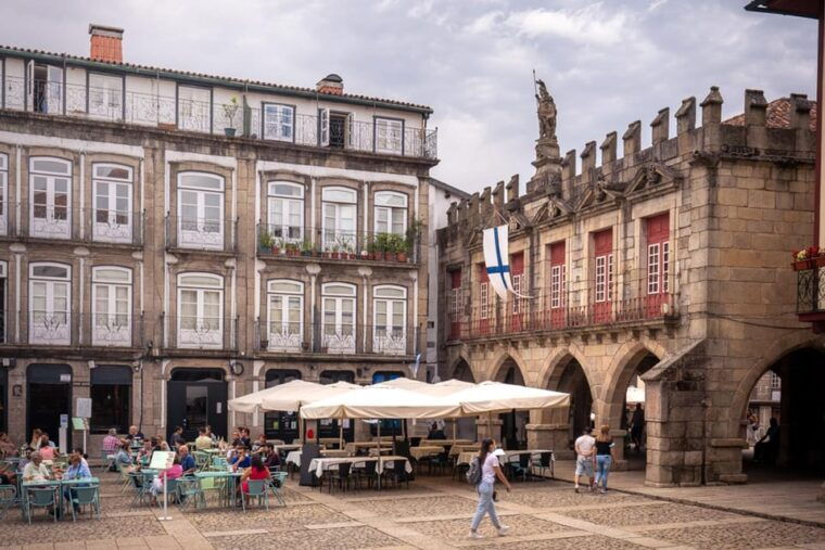 Guimarães: Flexible Walking Tour in Historic Center - Vibrant Streets and Local Life