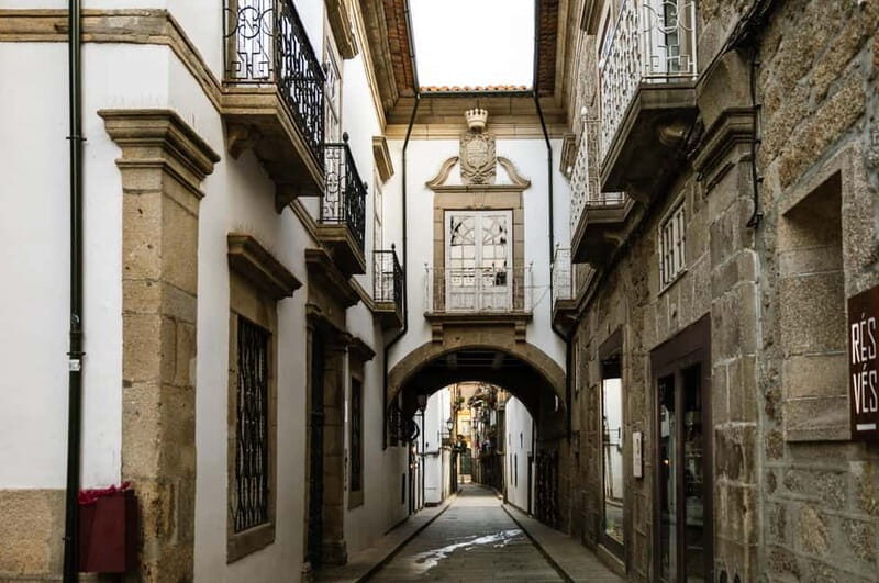 Guimarães: Highlights and Hidden Gems Walking Tour - Who Will Love This Tour?