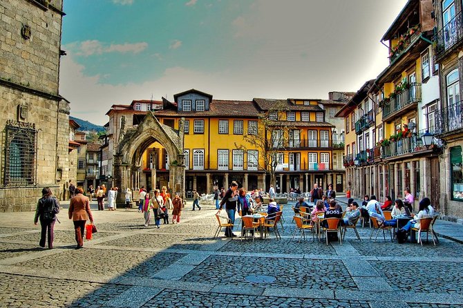 Guimarães Medieval Tour - Tour Duration and Group Size