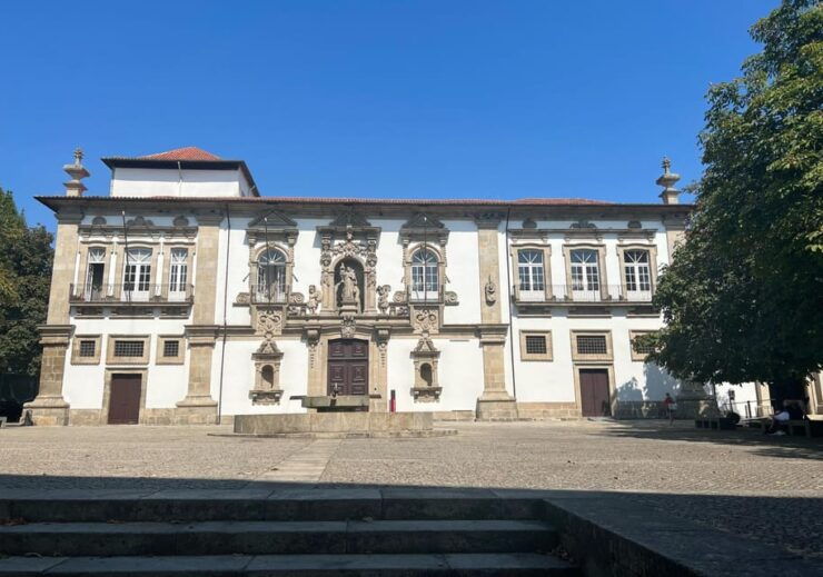 Guimarães Scavenger Hunt and Sights Self-Guided Tour - Tour Overview and Pricing