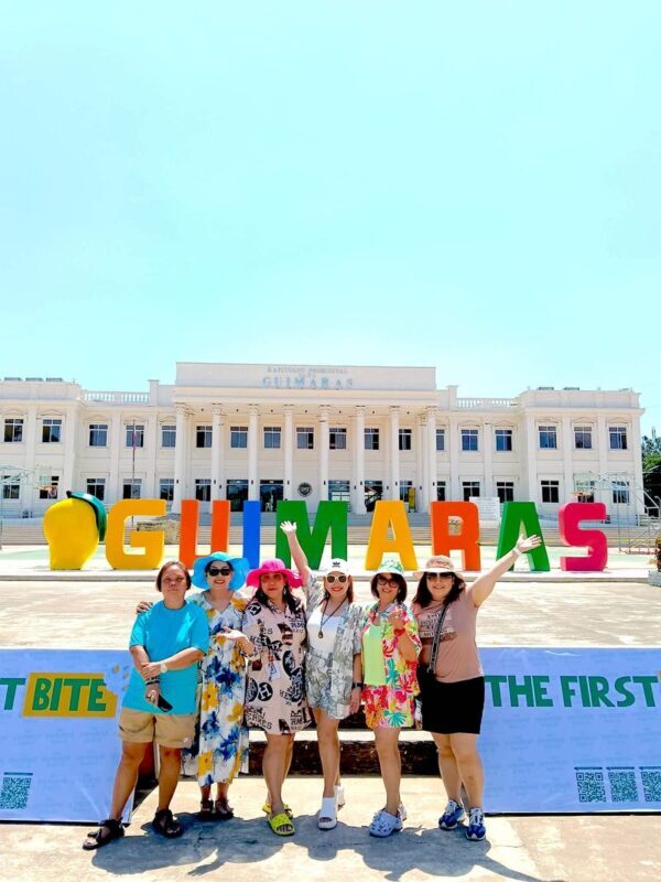 Guimaras Full-Day Private Guided Tour with Lunch and Mango Pizza - A full day from Iloilo to Guimaras
