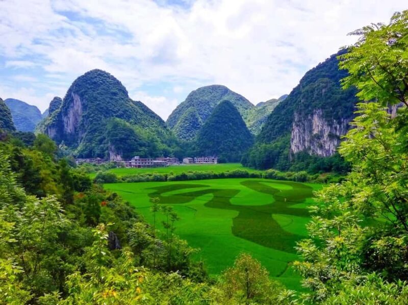 Guiyang: Dragon Palace & Tianlong Tunbao Private Day Tour - Tianlong Tunbao: A Living 600-Year-Old Fortress