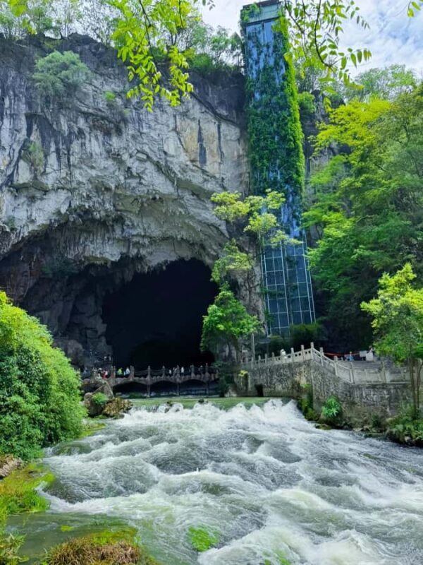 Guiyang: Dragon Palace & Tianlong Tunbao Private Day Tour - Final Thoughts: Who Will Love This Tour?