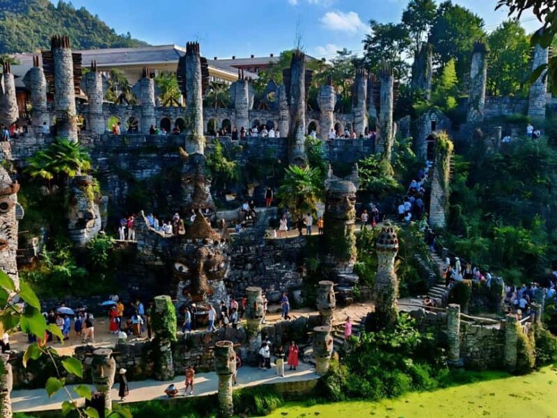 Guiyang: Yelang Valley & Huaxi Shili River Beach Tour - Good To Know