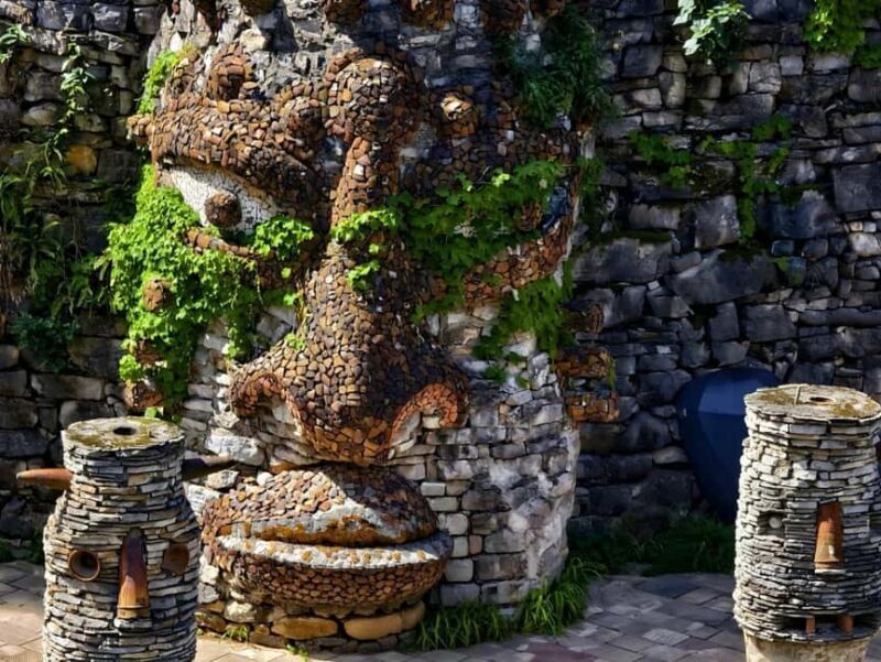 Guiyang: Yelang Valley & Huaxi Shili River Beach Tour - Introduction to Guiyang’s Artistic and Natural Splendors