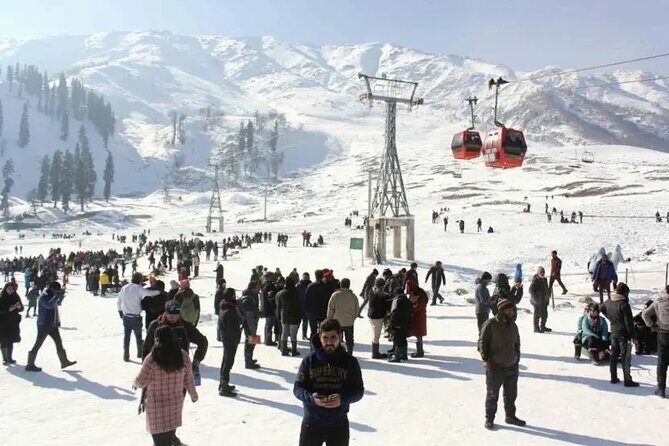 Gulmarg Day Trip in Kashmir from Srinagar with Pvt Car & Guide - The Gondola Ride: A Must-Do (But Be Prepared for Extra Costs)