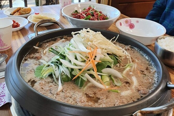 Gwangmyeong Cave & Try Have Taste Raw Octopus & Han River Cruise - Raw Octopus: A Unique Culinary Adventure