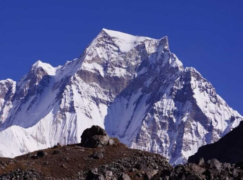 Gyachung Kang Expedition 2025/2026 - What’s Included and What’s Not?