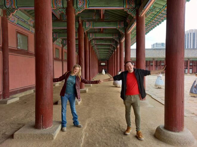 Gyeongbokgung-Folk Museum-Bukchon-Jogyesa Temple in Insadong - Visiting Jogyesa Temple