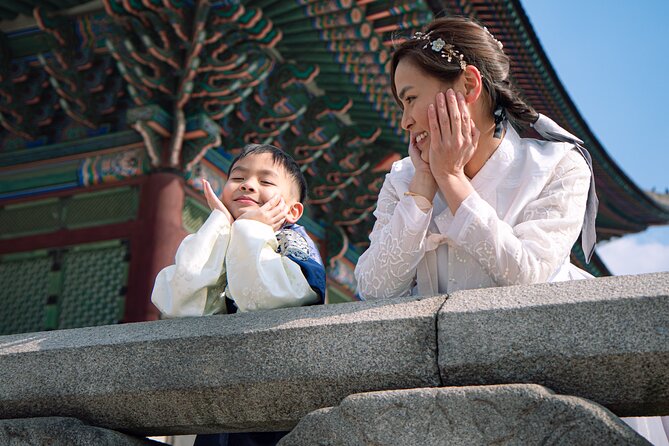 Gyeongbokgung Palace Family/Group Private Photoshoot - Directions
