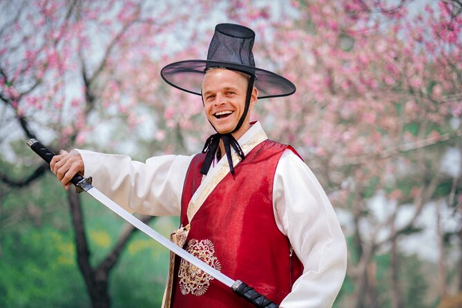 Gyeongbokgung Palace K-drama Hanbok Rental in Seoul - Additional Information