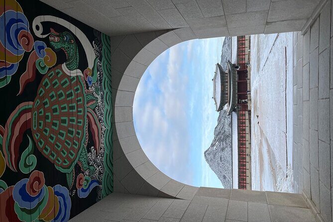 Gyeongbokgung Unveiled: A Tour with an Former Official Guide - The Sum Up