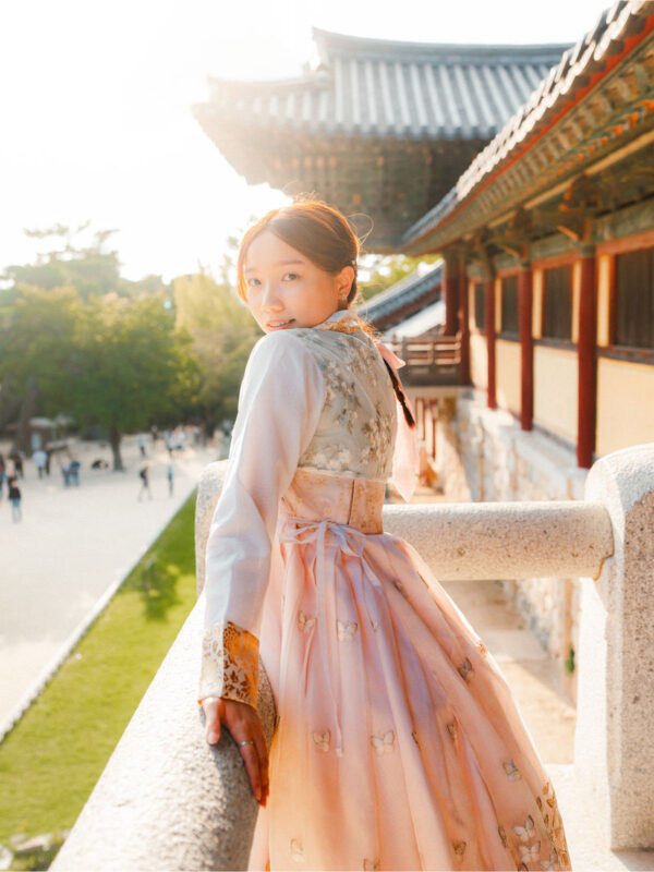 Gyeongju Full-Day Small Group Photo Tour with Photographer - Gyochon Traditional Village: a look at older Korean homes