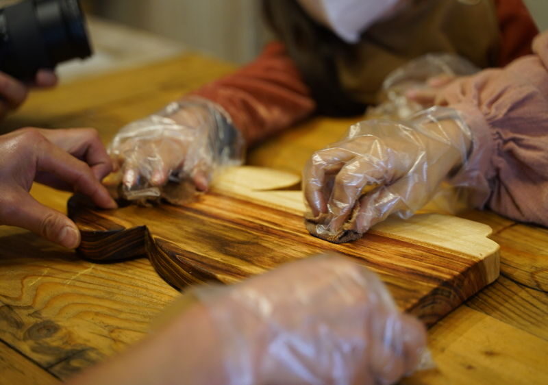 Gyeongju Making Wood Cutting Board experience - Who will enjoy making a cutting board