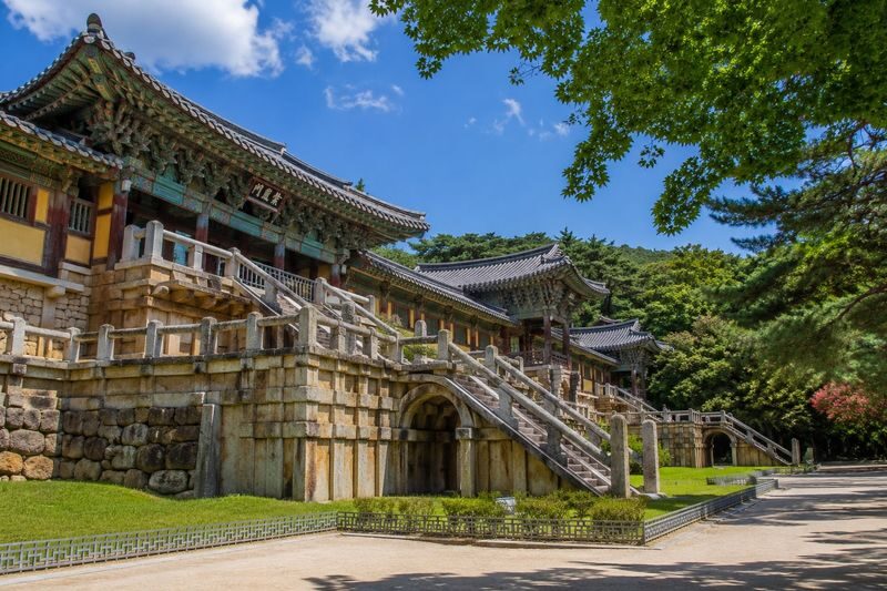 Gyeongju Private Highlights Tour with Licensed Local Guide - Royal tombs: reading Gyeongju’s grassy mounds