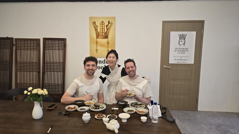 Gyeongju: Small Group Market Tour and Korean Cooking Class - What Makes This Class Worth Your Time