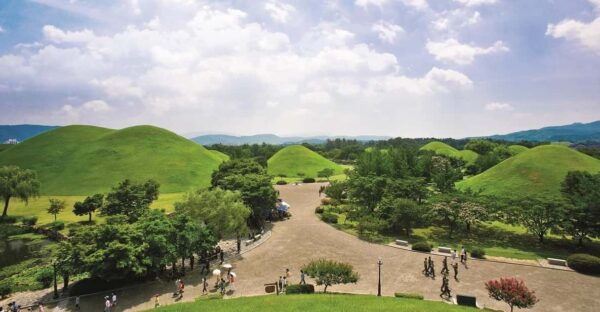 Gyeongju: UNESCO Highlights Tour With Guide and Ticket - Questions You May Have