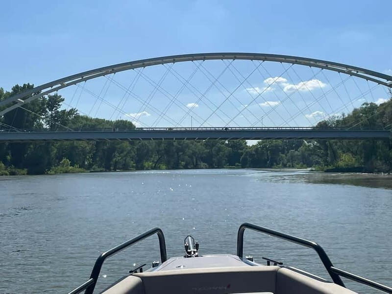 Gyr: 2-Hour Private Boat Sightseeing Tour - Frequently Asked Questions