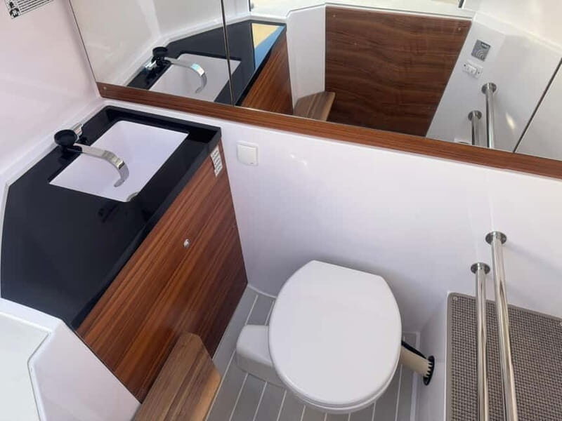 Gyr: 2-Hour Private Boat Sightseeing Tour - Final Thoughts