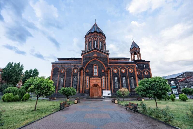 Gyumri: Ancient Monasteries, city tour and rural museum - Discovering Gyumri: A City Full of Charm and History