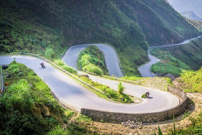 Ha Giang Loop Adventure: 3 Days 2 Nights by Car - Day 1 Highlights: Transition from City to Mountain Majesty