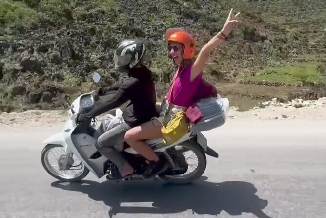 Ha Giang Loop Tour - The Experience of the Guides and Group
