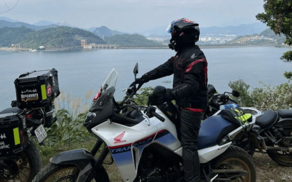 Ha Giang Loop Tour 4 Days 3 Nights by Motorbike - Language Support