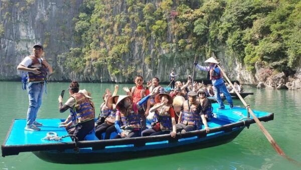 Ha Long 1 Day Small Group & Kayak - What to Expect
