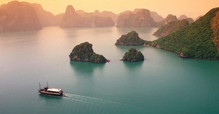 Ha Long Bay 1 Day Tour With 6 Hours on 3* Cruise - Itinerary Highlights