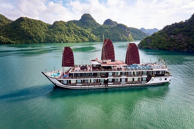 Ha Long Bay 2 Days 1 Night With A Cruise From Ha Noi - Starting Point: From Hanoi to Ha Long Bay
