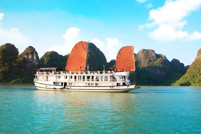 Ha Long Bay 2D1N on a 4-Star Cruise - Onboard Amenities